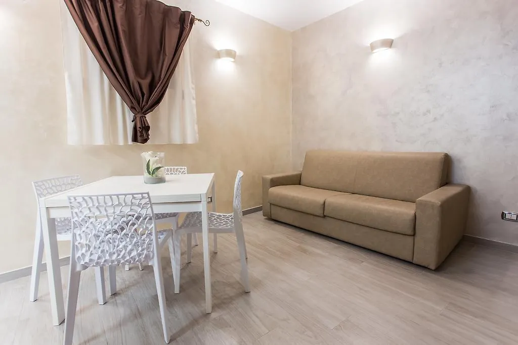 Lm House 01 Appartement Lonato 0*,