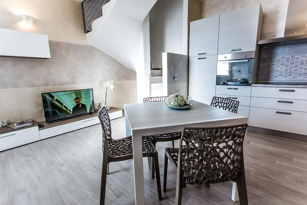 Lm House 01
